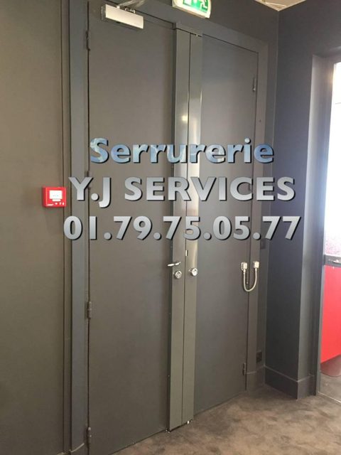 Installation serrure haute sécurité 7 points sur double porte
